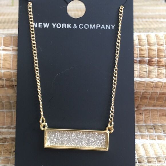 NWT NY&C gold tone bar - Picture 2 of 2